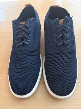 SOPHISTICATED NAVY OXFORD SHOE SPORTY SNEAKER OUTSOLE CASUAL LIGHTWEIGHT SIZE 11
